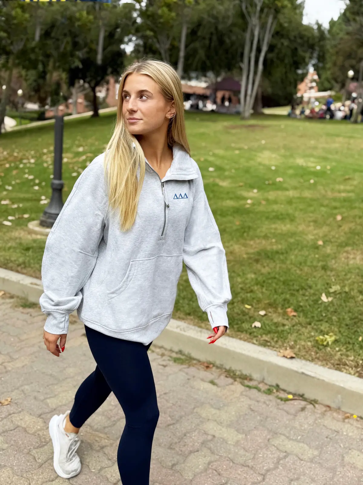 Delta Delta Delta Lululemon Scuba Oversized Funnel-Neck Half Zip Long 2